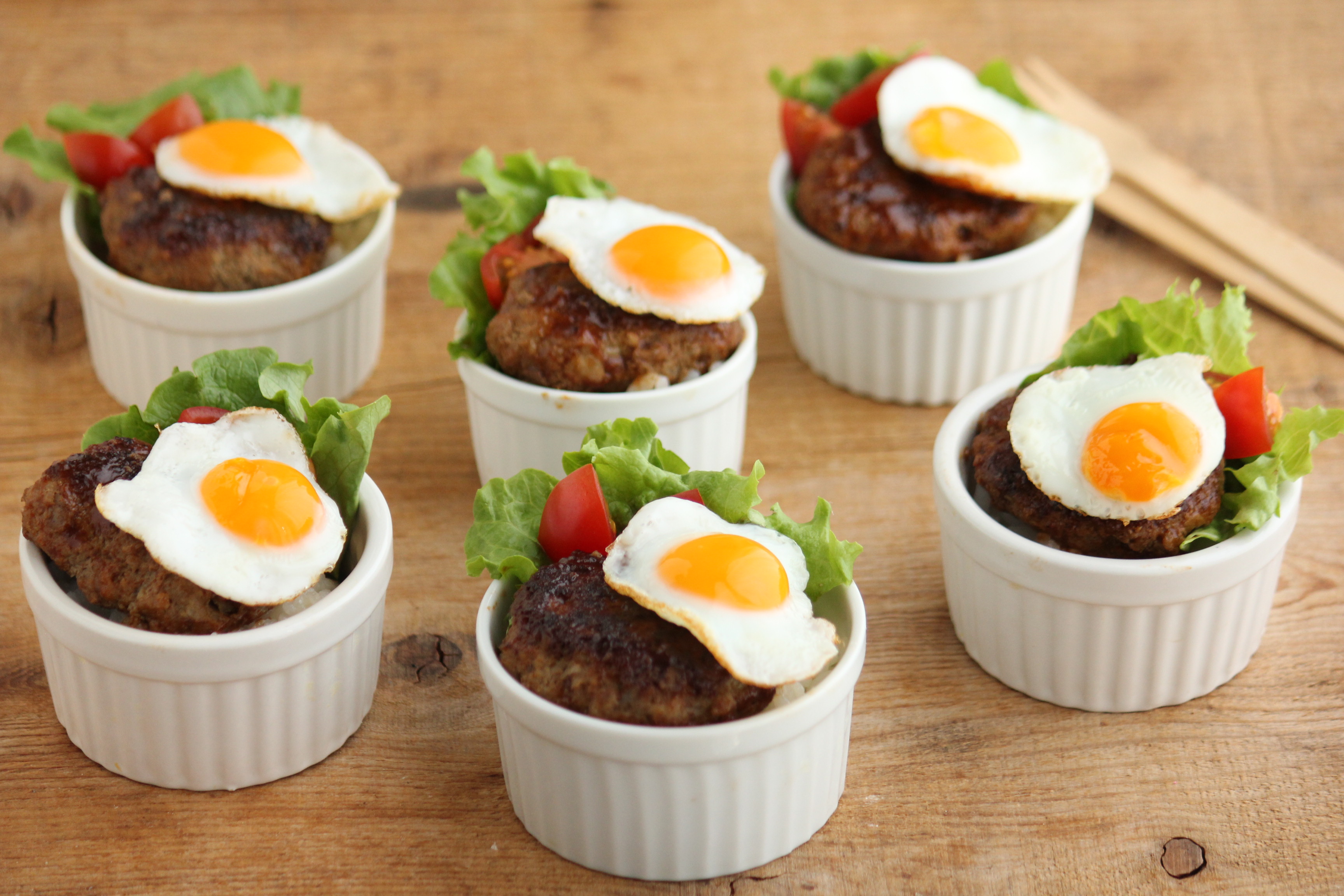 ミニロコモコ丼とおうち花見 ビジュアル系フード Powered By ライブドアブログ