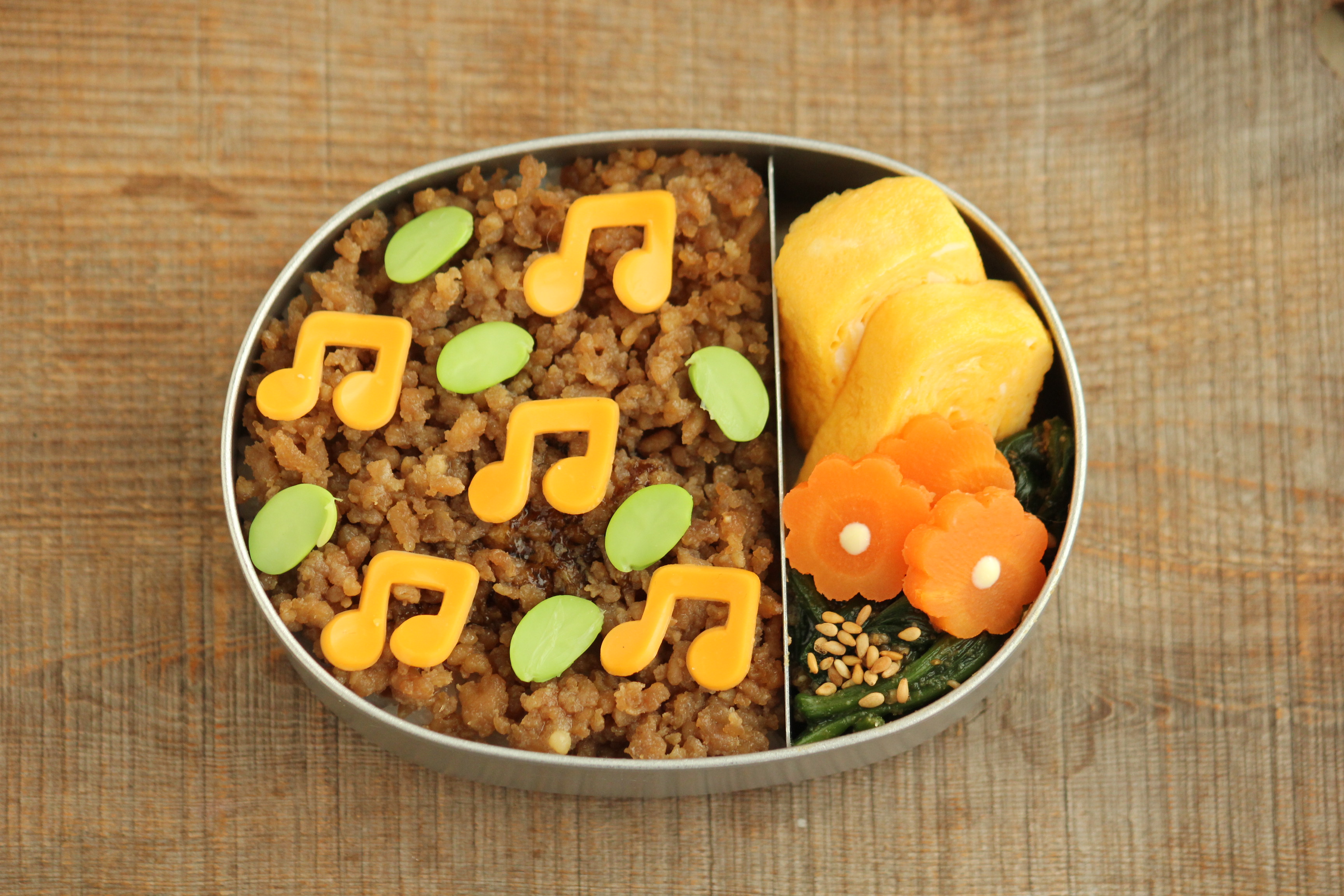 こども弁当 鶏そぼろの音符盛り ビジュアル系フード Powered By ライブドアブログ