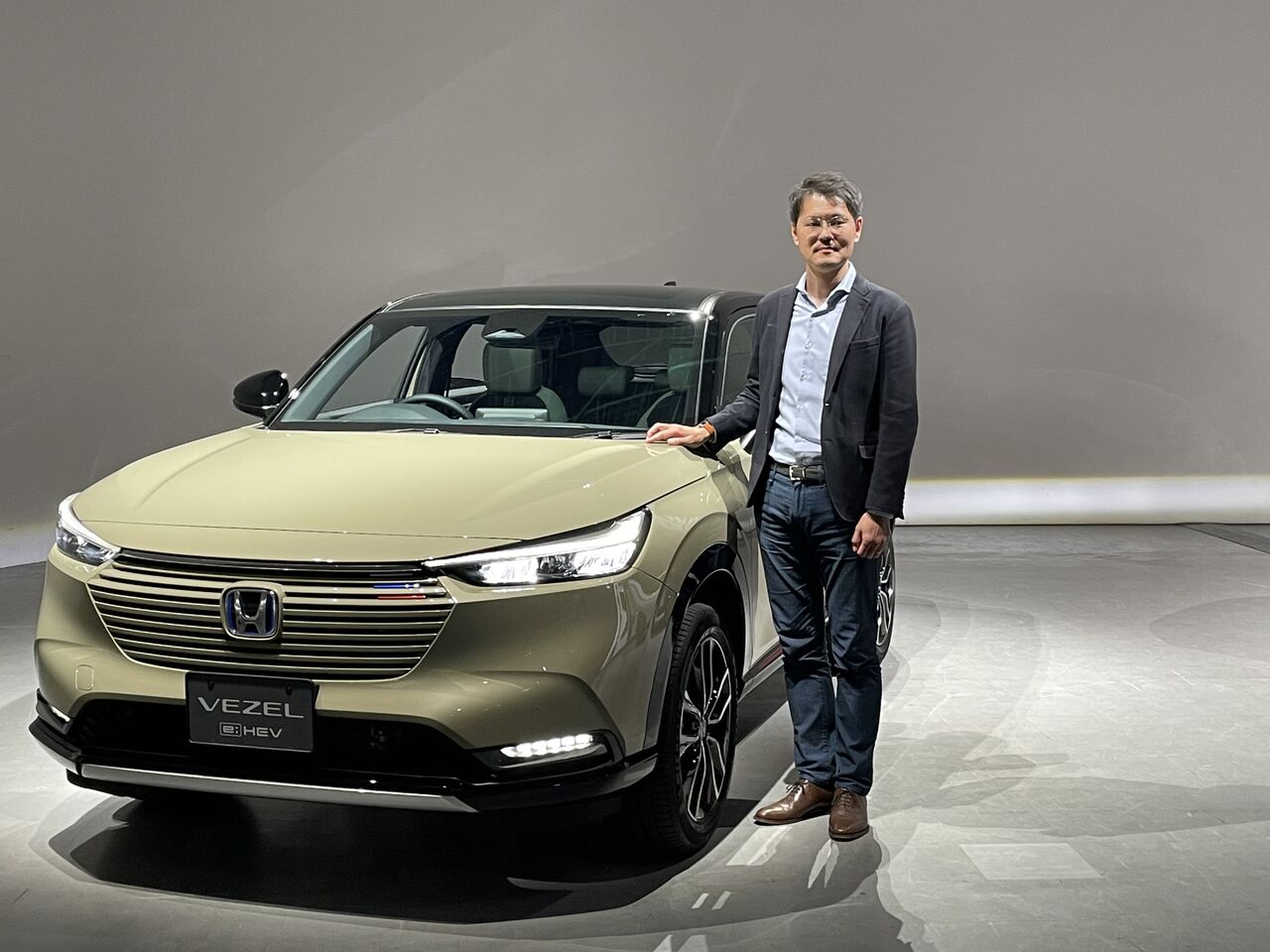 ホンダのコンパクトsuv ヴェゼル が2代目にフルモデルチェンジ 気になる価格をライバルと比較 クルマのミライ Future Of Mobility ホンダのコンパクトsuv ヴェゼル が2代目にフルモデルチェンジ 気になる価格をライバルと比較 クルマのミライ Future Of Mobility