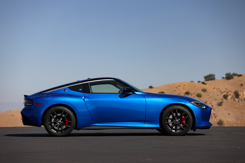 2023 Nissan Z (U.S. market) Performance grade_003-1200x800