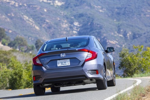 16_Civic_Sedan_051