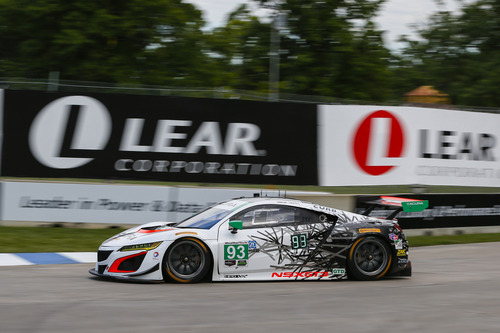 Acura_NSX_GT3_at_IMSA_Detroit_2017___2