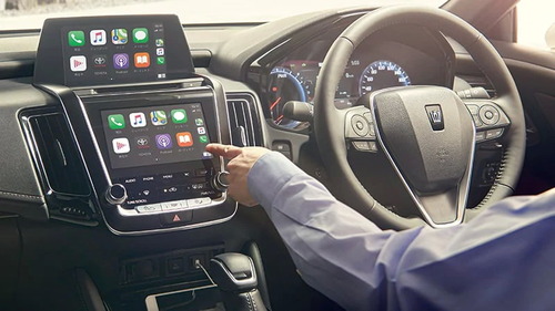 トヨタ クラウンの純正ナビがスマホ連携対応の意味するところとは クルマのミライ Future Of Mobility