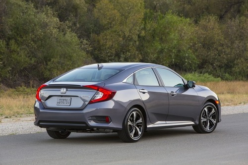 16_Civic_Sedan_029