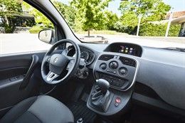 Renault_92921_global_en