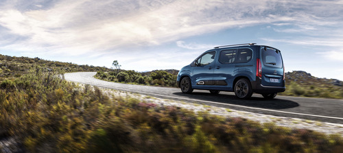 20210201_BERLINGO_NEW_COLOR_05