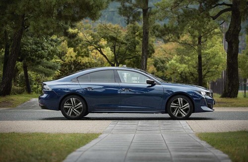 PEUGEOT_cutS_508_C_144_rgb_0930