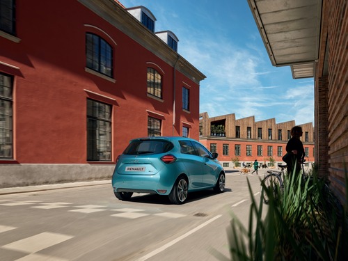 21227976_2019_-_New_Renault_ZOE