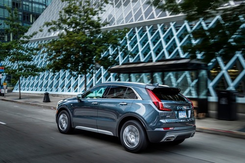 2020-Cadillac-XT4-044