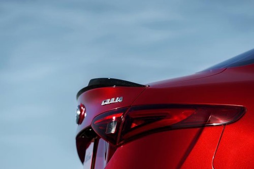 AR017_044GUvvg8jfgp7pjhipmlpo1tk1tf2k__mid