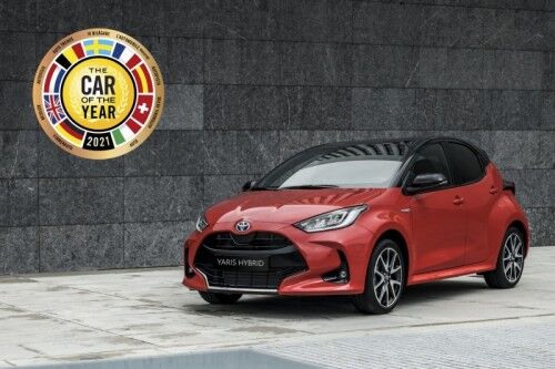 500_20210301-yaris-coty-key-visual-3x2-new-plate