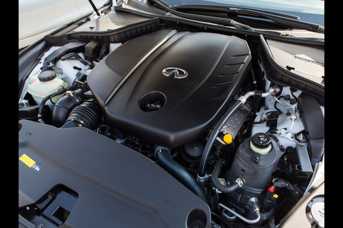 Infiniti_Q50_026_hires