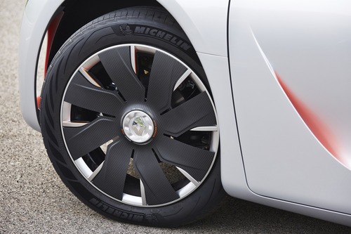 Renault_61747_global_en