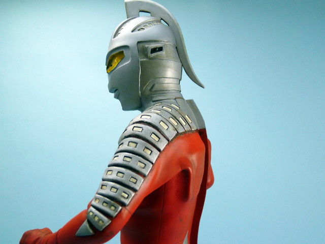 海洋堂 メガソフビ ウルトラセブン 電飾完成品