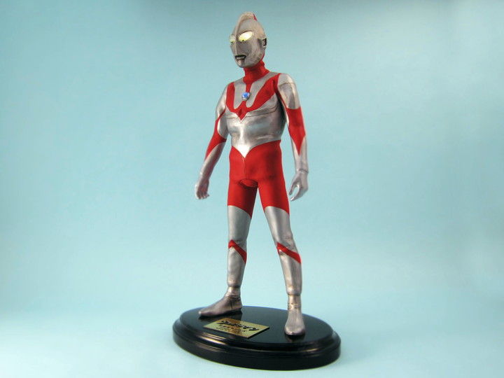 ハンサムタロウエム謹製 ウルトラマン TYPE A 電飾発光改造！ : Yaman
