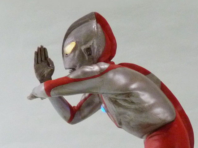 CCP製 ウルトラマン・Aタイプ スペシウム光線ポーズ 電飾発光