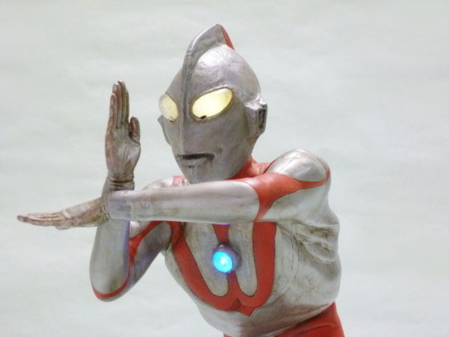CCP製 ウルトラマン・Aタイプ スペシウム光線ポーズ 電飾発光