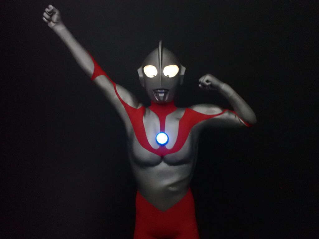 ビリケン商会謹製・旧キット ウルトラマン Bタイプ改造 登場ポーズ