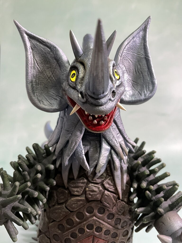 大怪獣シリーズ　タイラント リニューアルカラー 発光Ver. Amazon.co.jp: 大怪獣シリーズ タイラント (リニューアルカラー