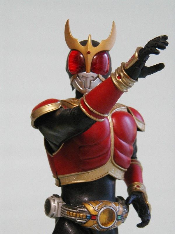 超装可動 仮面ライダークウガ マイティフォーム Amazon.co.jp: 超装可動 仮面ライダークウガ マイティフォーム