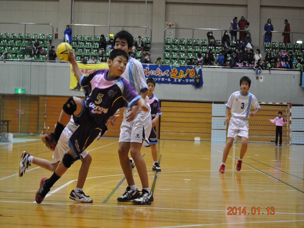 山梨県総合選手権大会の写真 山梨市ハンドボールスポーツ少年団 山梨県総合選手権大会の写真 山梨市ハンドボールスポーツ少年団