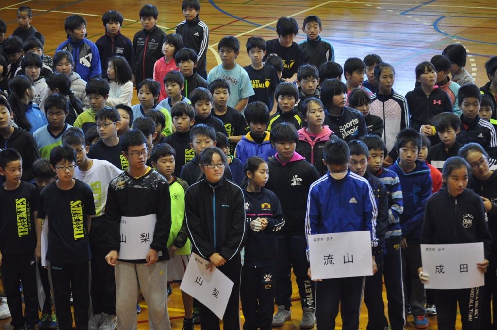 第１９回富里市小学生ハンドボール大会の写真 山梨市ハンドボールスポーツ少年団