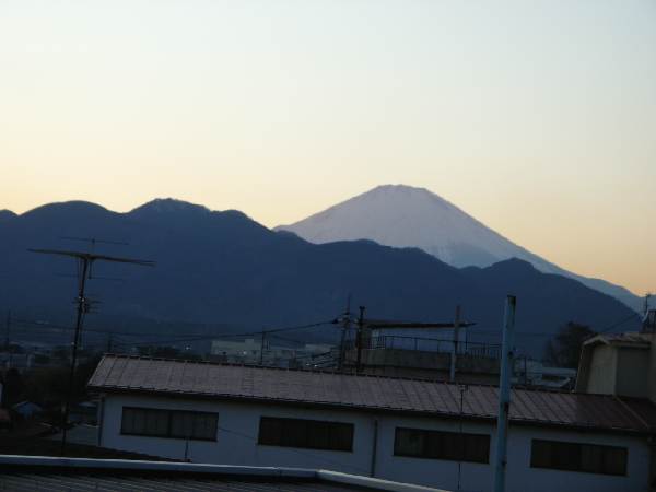 https://livedoor.blogimg.jp/yamane2019/imgs/2/5/25937e90.jpg