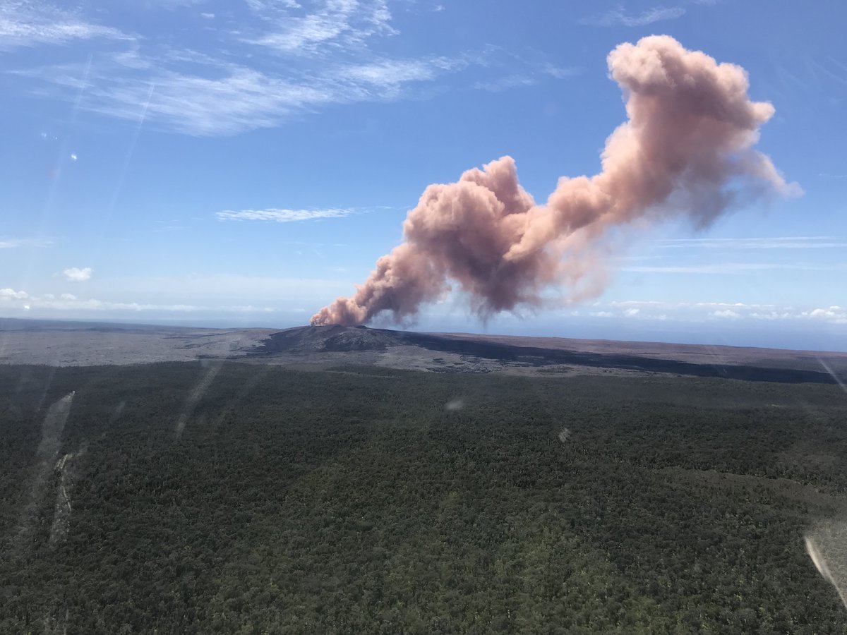 米ハワイ キラウエア火山が噴火 マグマ移動で地表に亀裂 溶岩噴出 Hazard Lab ヤマネの森 Livedoor 米ハワイ キラウエア火山が噴火 マグマ移動で地表に亀裂 溶岩噴出 Hazard Lab ヤマネの森 Livedoor