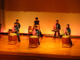 太鼓演奏を披露