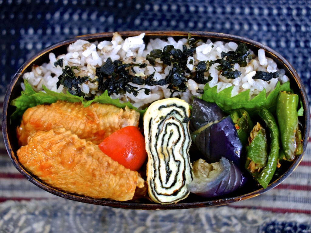 鶏手羽中のトマト煮 やまおやじの弁当通信