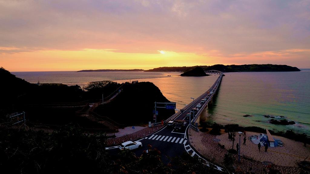 角島大橋はいつまでも渋滞が続く 山楽日記と下界通信 角島大橋はいつまでも渋滞が続く 山楽日記と下界通信