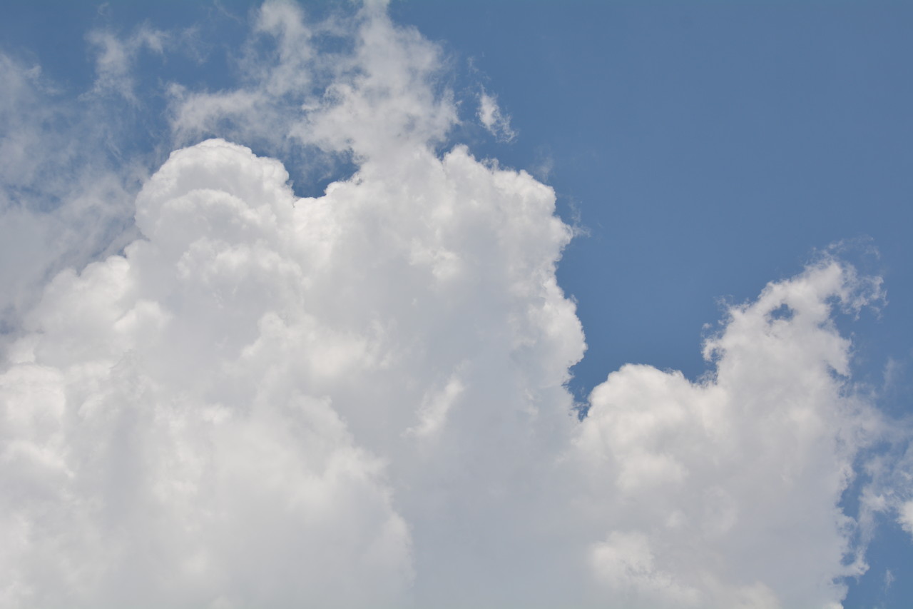 熱雷 かなとこ巻雲接近中 山旅天空倶楽部