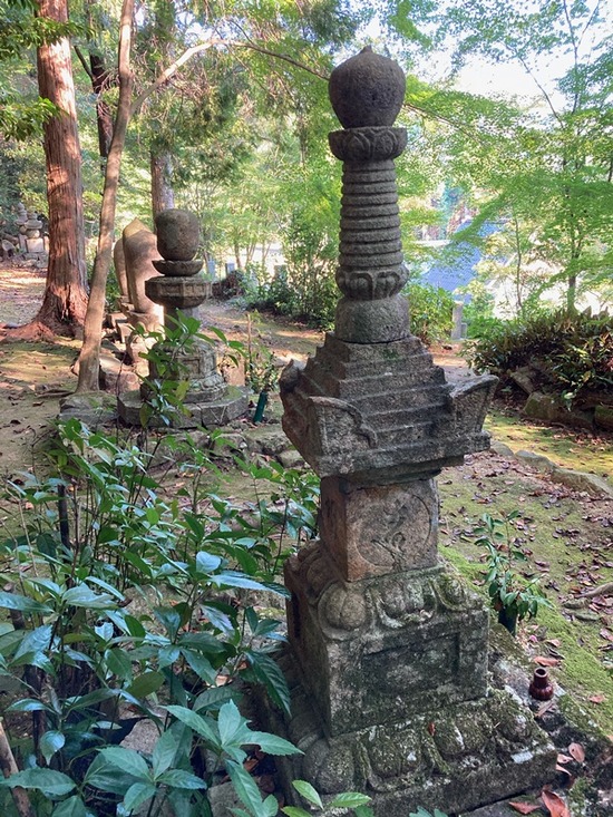 臨済寺石塔