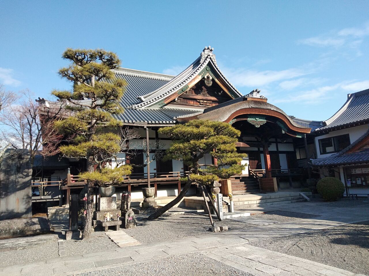 法成寺の礎石等が安置されている清浄華院@御所周辺 : とある分析屋の日々徒然