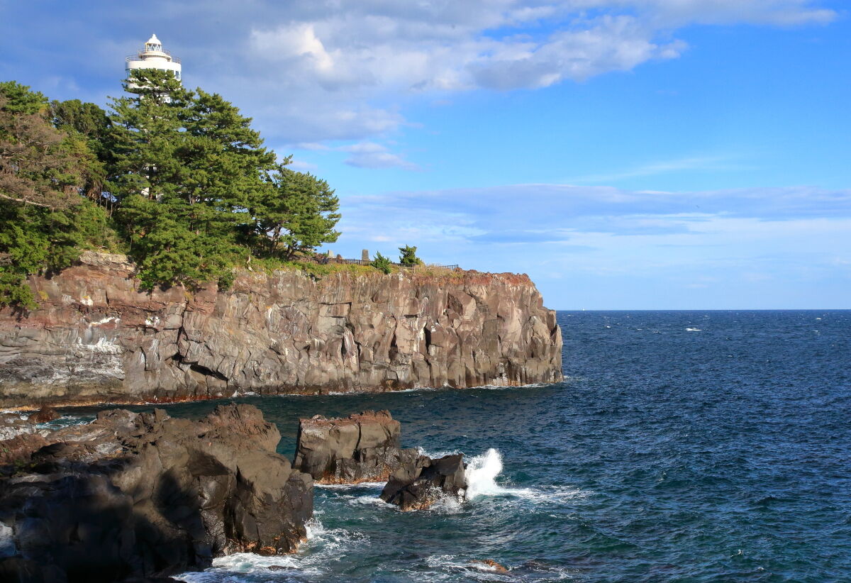 秋の伊豆半島の旅 城ヶ崎海岸 ピクニカルコース 21年11月14日 日 山とカメラと二人旅