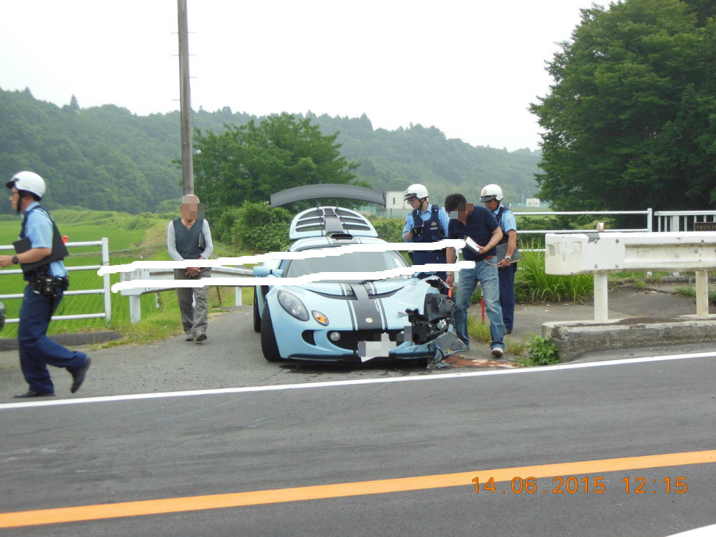 田舎道とスポーツカー 超弩級戦艦虎900号艦浮上セリ 水戸商業校舎 を模型で再建する ヒトフタ ハチ