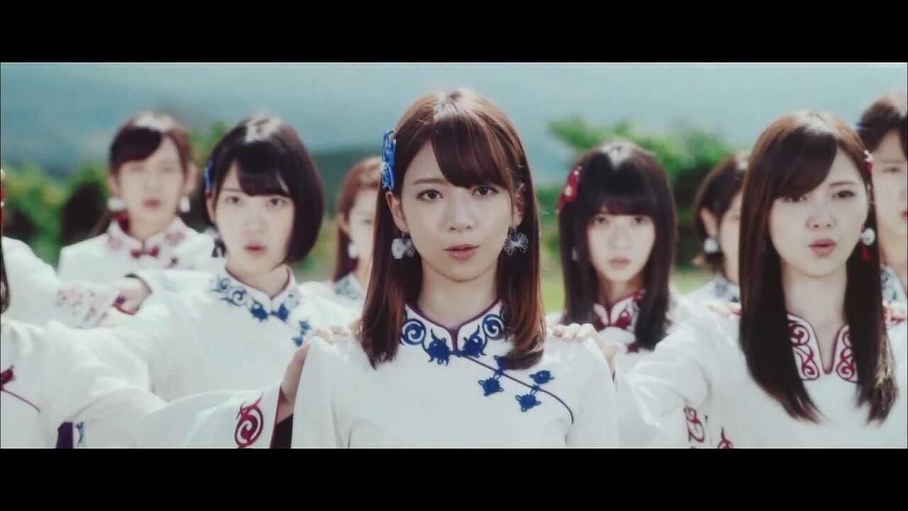 橋本奈々未 時を越える伝説がそこに 乃木坂46 Walker 橋本奈々未 時を越える伝説がそこに 乃木坂46 Walker