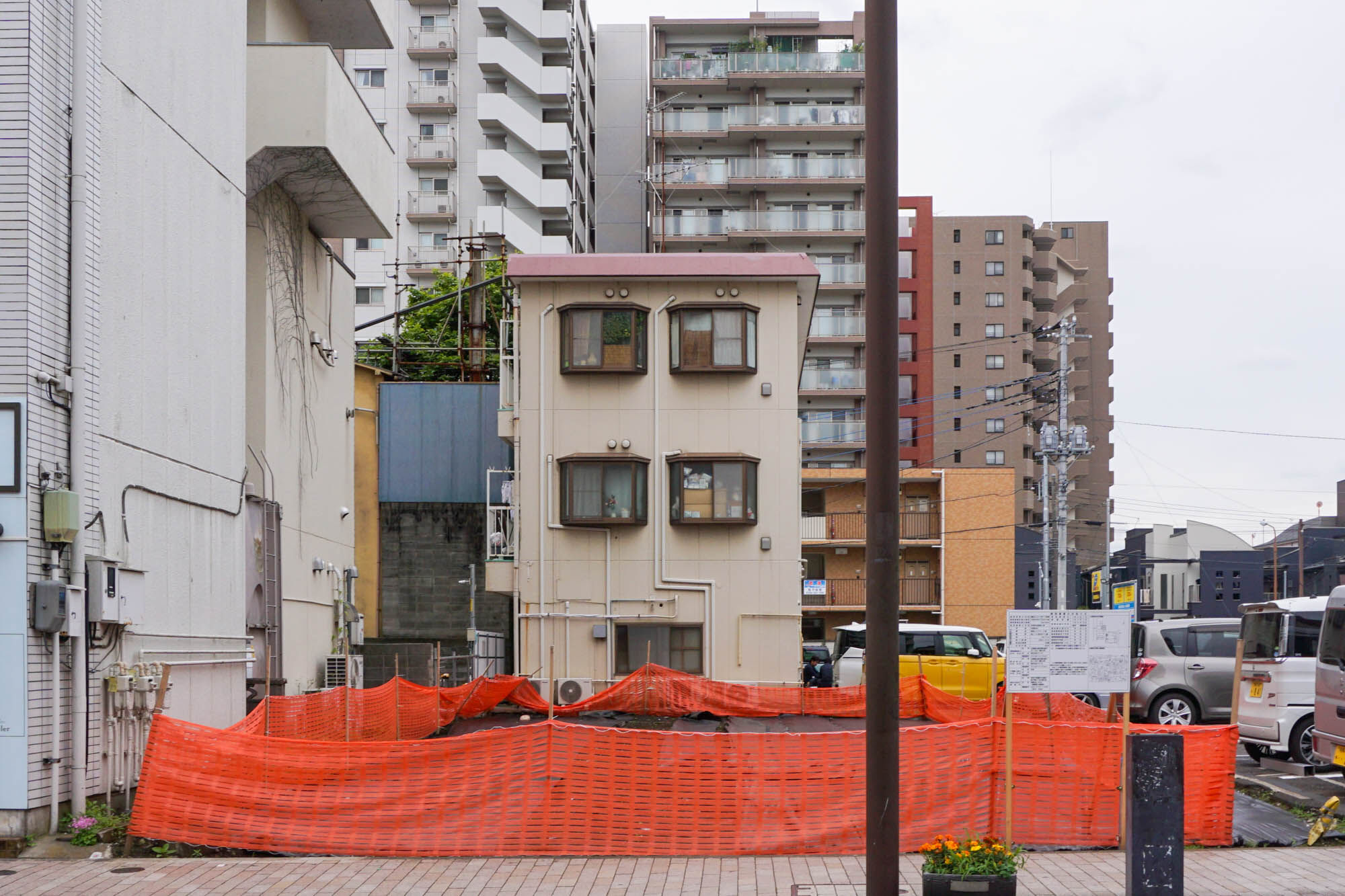 中央に12階だてマンションつくってる : 大和とぴっく-やまとぴ