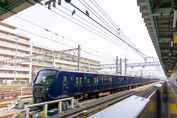 ホームドア-2203101