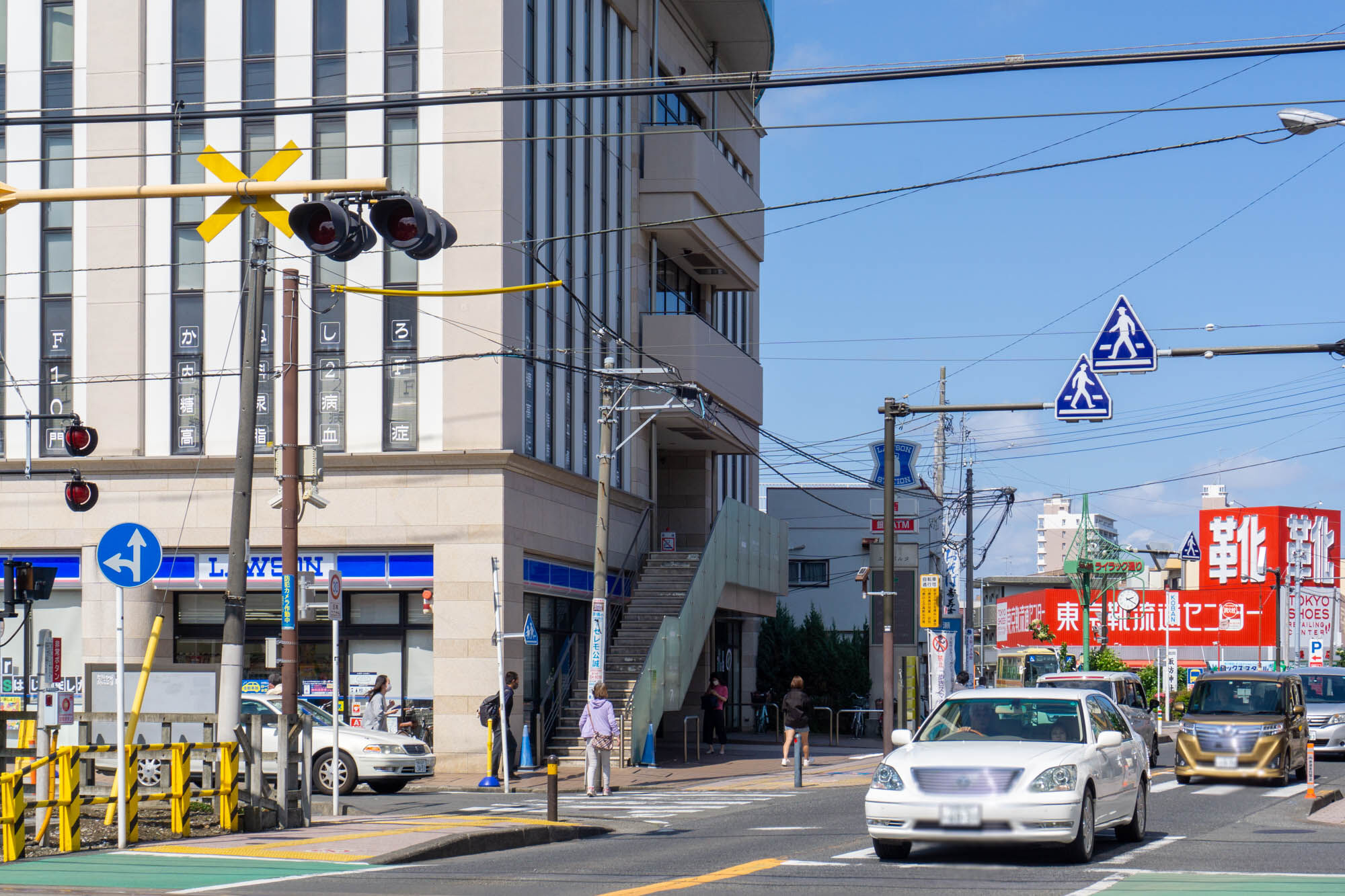 ビルをもくぐらすガントリー鉄塔あった!?「鶴間駅」編【大和市の各駅を巡る旅】 大和とぴっくやまとぴ ビルをもくぐらすガントリー鉄塔あった!?「鶴間駅」編【大和市の各駅を巡る旅】 大和とぴっくやまとぴ