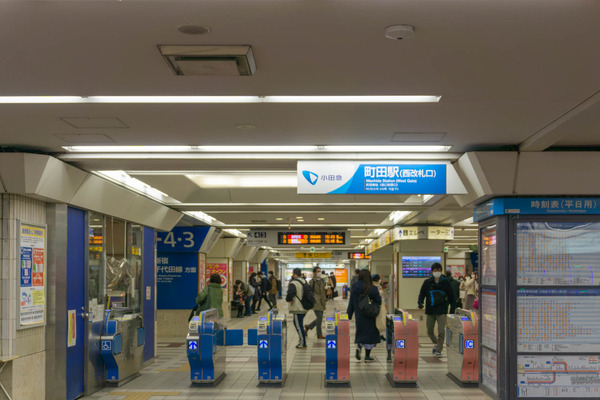 町田駅-2202116