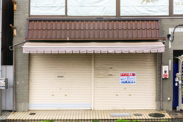 798ab8b9-s