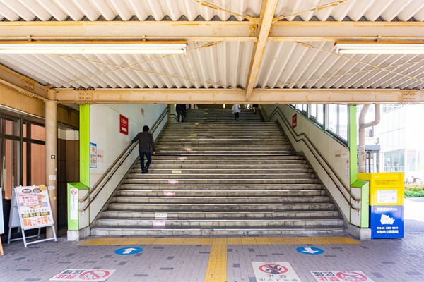 南林間駅-2204221