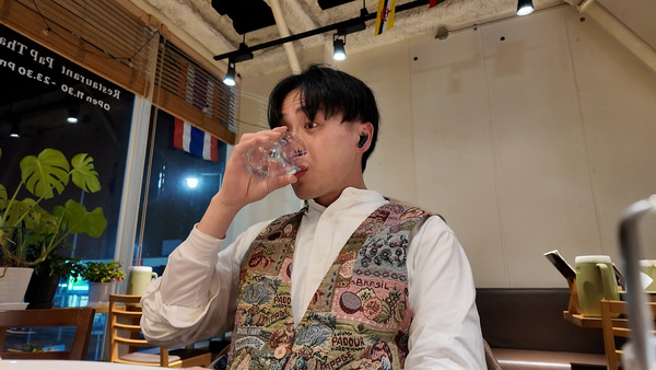 シーケンス 01.00_13_24_00.静止画004