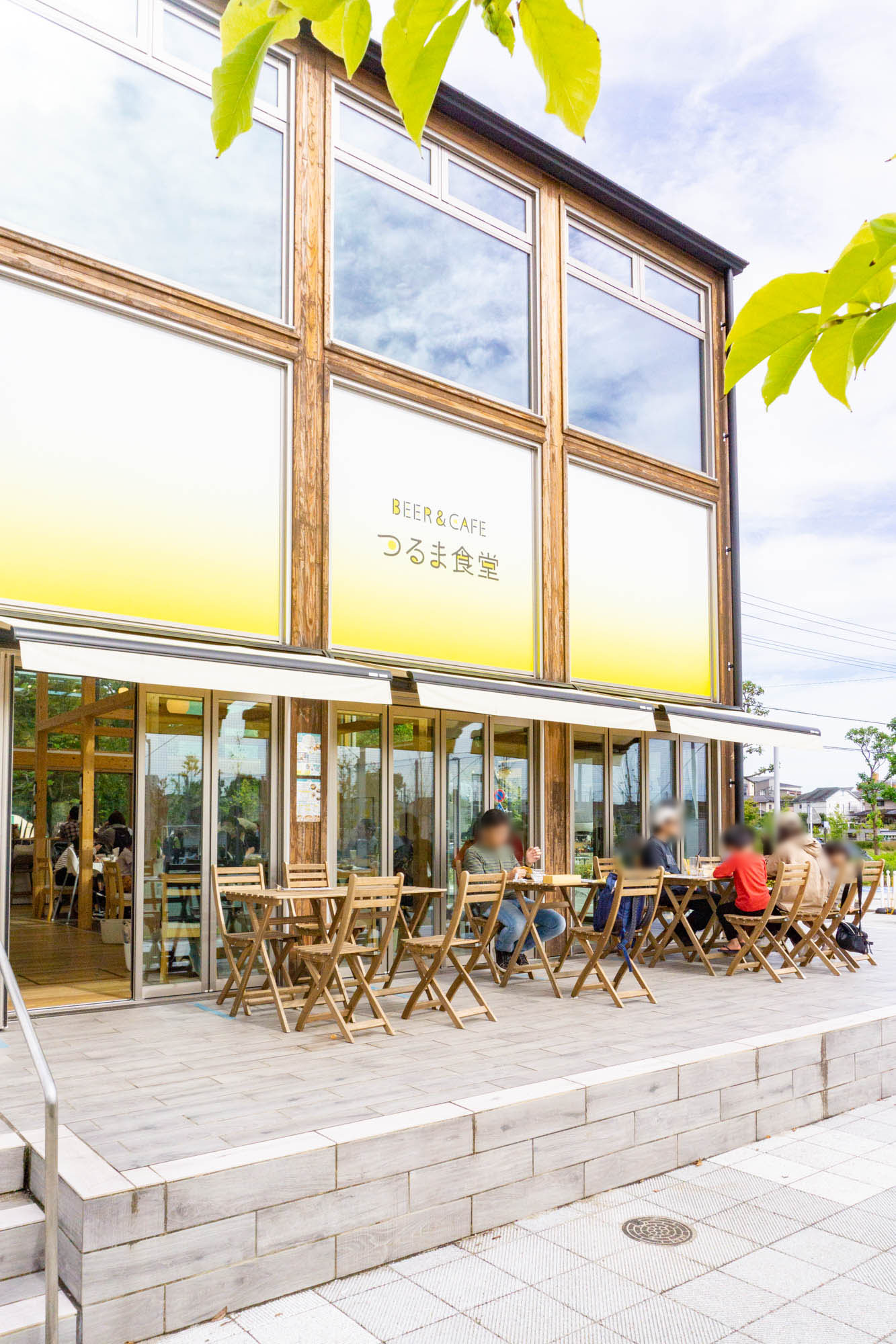 南町田グランベリーパークの鶴間公園内に「BEER&CAFE つるま食堂」が