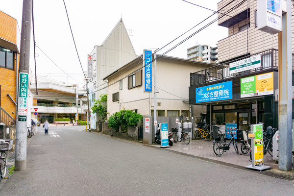 ラフ-2304243
