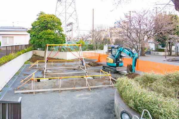 桜・公園工事・カップ麺-2303205