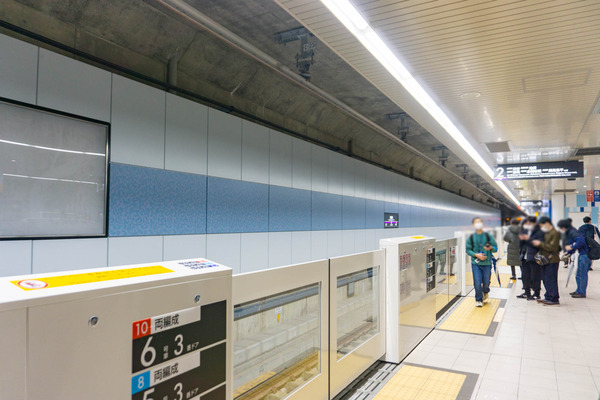 新横浜-23031848