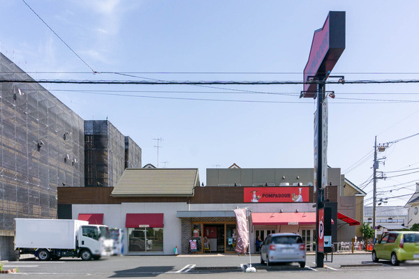 ポンパドール-2304131