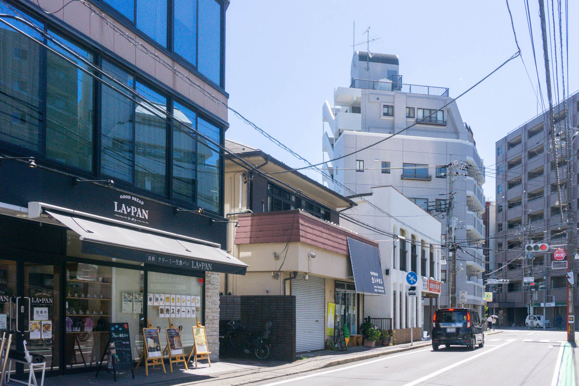 中央に「やまと写真館と美容室」って撮影スタジオ兼美容室ができ